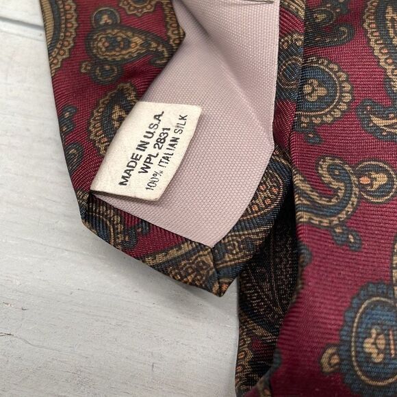 Vintage Mario Valentino Silk Ties For Mens Maroon Midnight Blue Paisley Print US - Picture 3 of 7